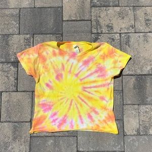 Gildan custom cropped tee